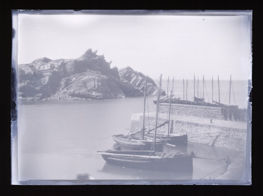 Polperro, Entrance to harbour Image credit Leeds University Library