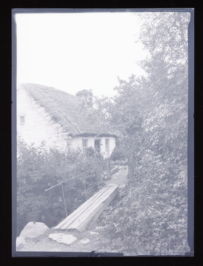 Pentrefelin, Cottage Image credit Leeds University Library
