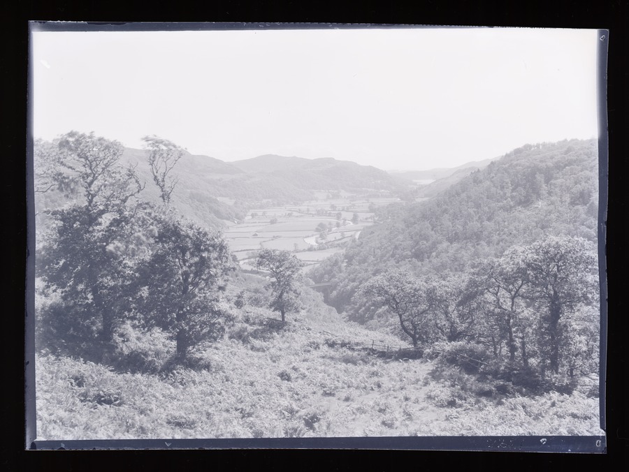 Festiniog [Ffestiniog] Vale, looking down from nr.Ch. Image credit Leeds University Library