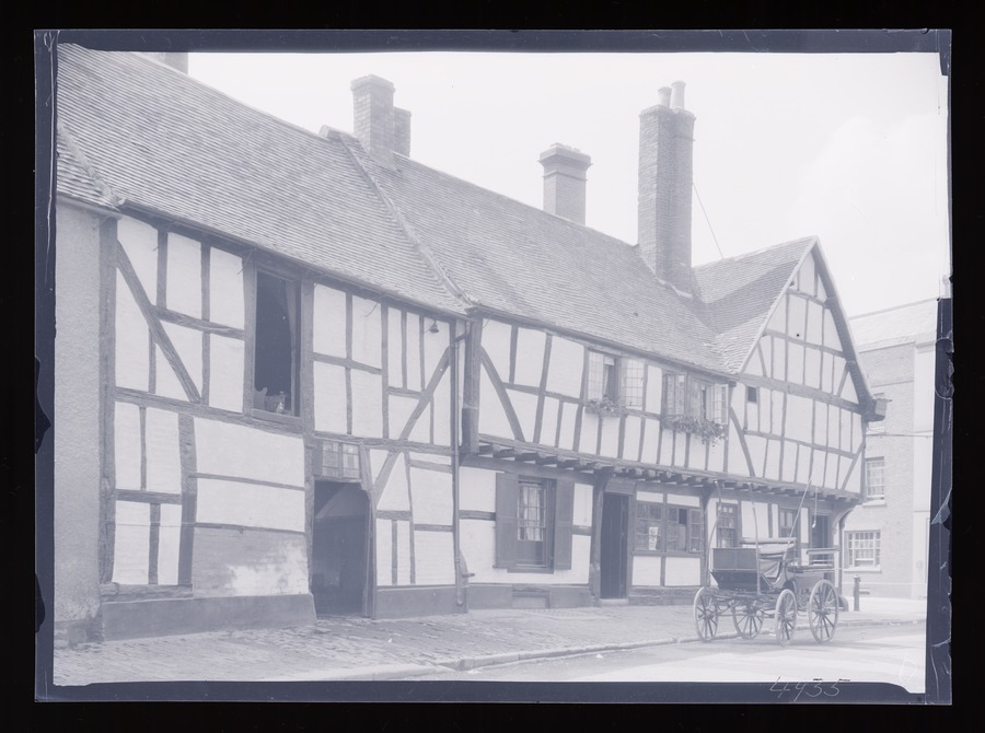 Tewkesbury, Old house Image credit Leeds University Library