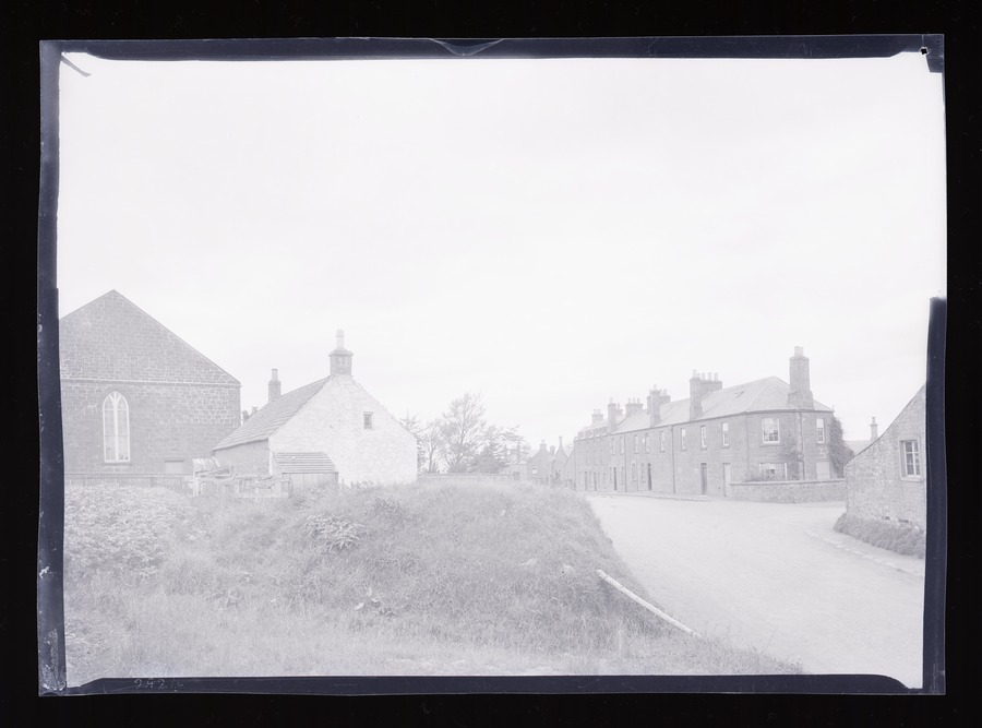 Kirriemuir, cottage Image credit Leeds University Library