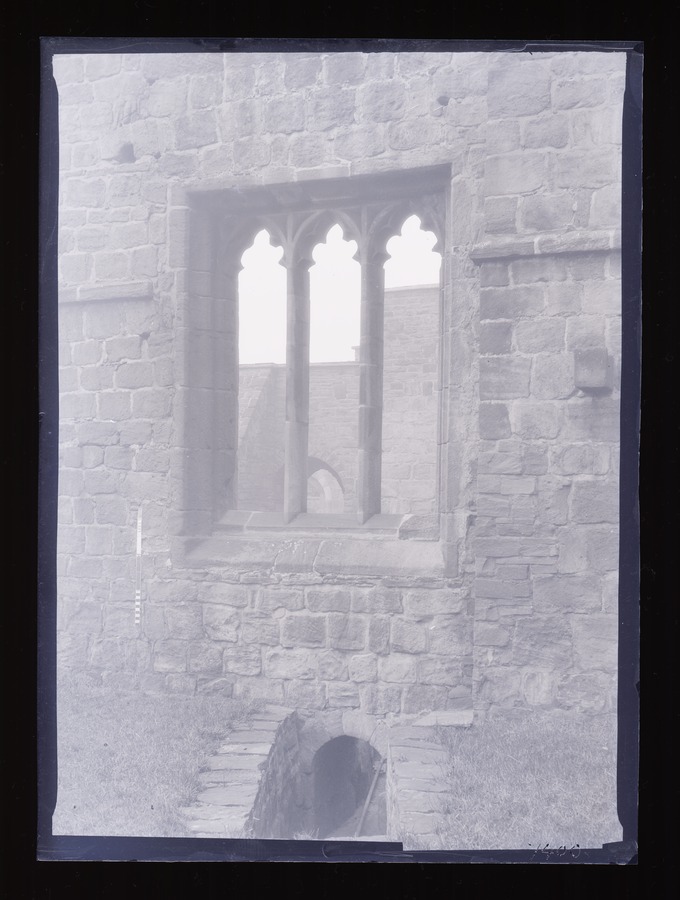 Kirkstall Abbey, Kitchen window & drain © University of Leeds