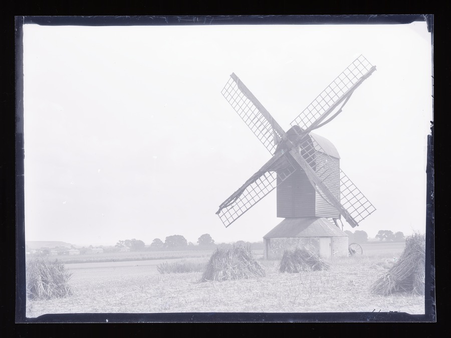 Pitstone Windmill, Buckinghamshire Image credit Leeds University Library
