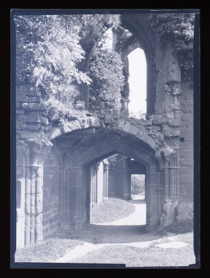 Kenilworth Castle, interior of Gaunt's Apartments [Great Hall] Image credit Leeds University Library