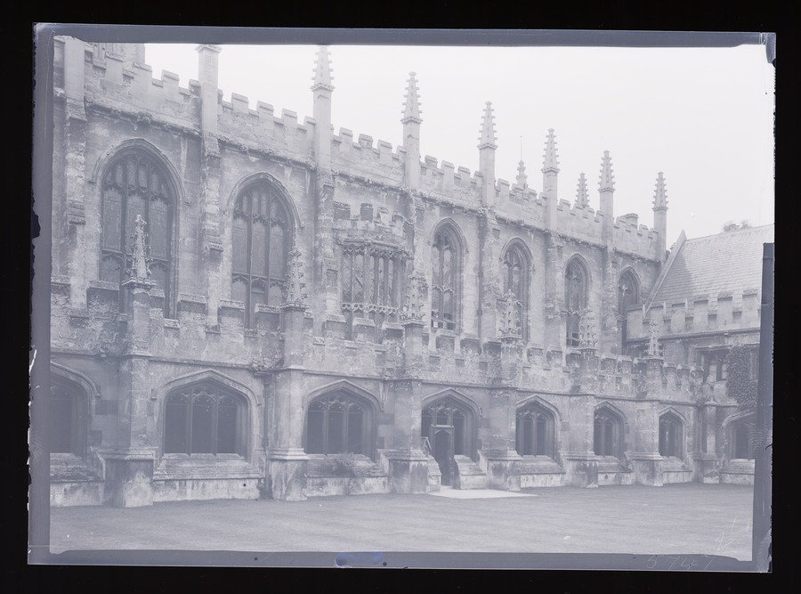 Oxford Magdalene College Quad Image credit Leeds University Library