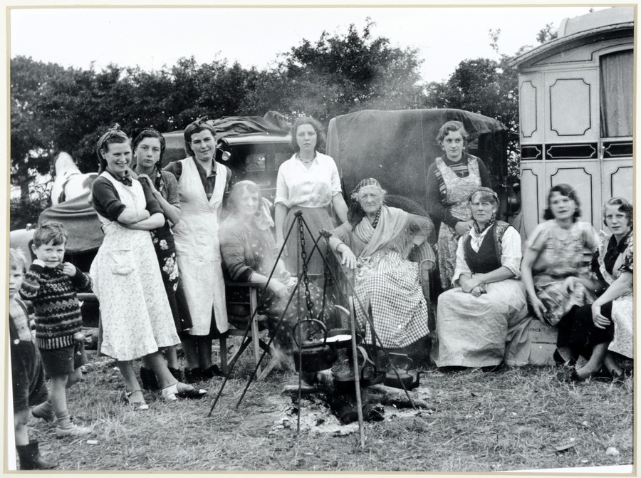 Gipsies at Brough Hill Fair (late 1930s). Reproduced in 