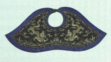 pi ling or Court collar