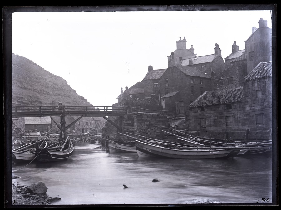 Staithes, from pier to sea 