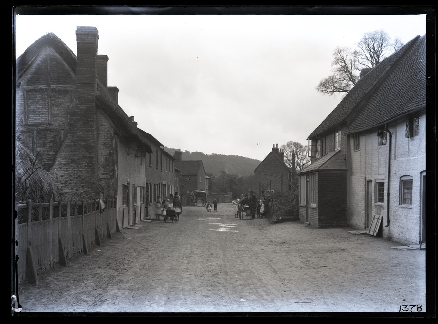 Aldbury, village and children 