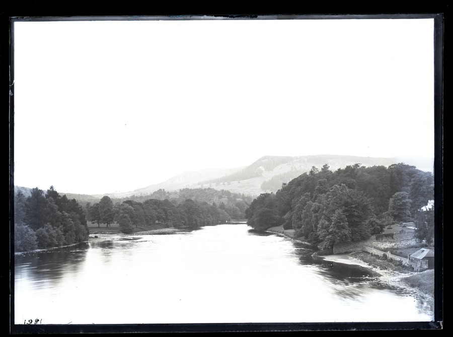 Dunkeld, River Tay from Bridge 