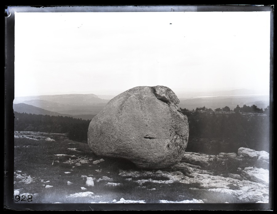 Grange, Hampsfell, limestone boulder 