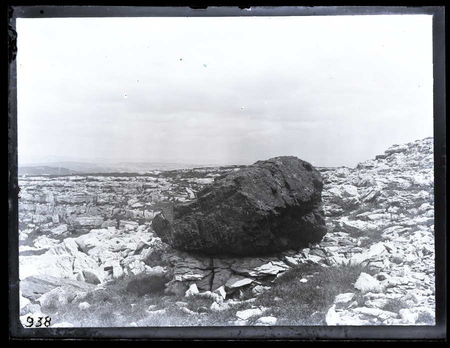 Grange [Grange-over-Sands], Hampsfell, Erractic [boulder] on pedestal 