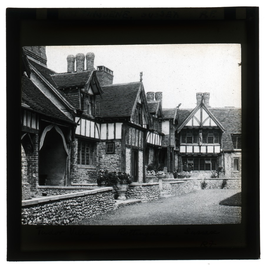 Tudor village, Rottingdene [Rottingdean] Sussex - Digital Library